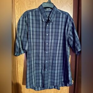 Van Heusen Navy and Light Blue Plaid Shirt L 16-16 1/2